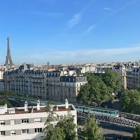 Apartment Charming Cocoon With View Of The Eiffel Tower Paris